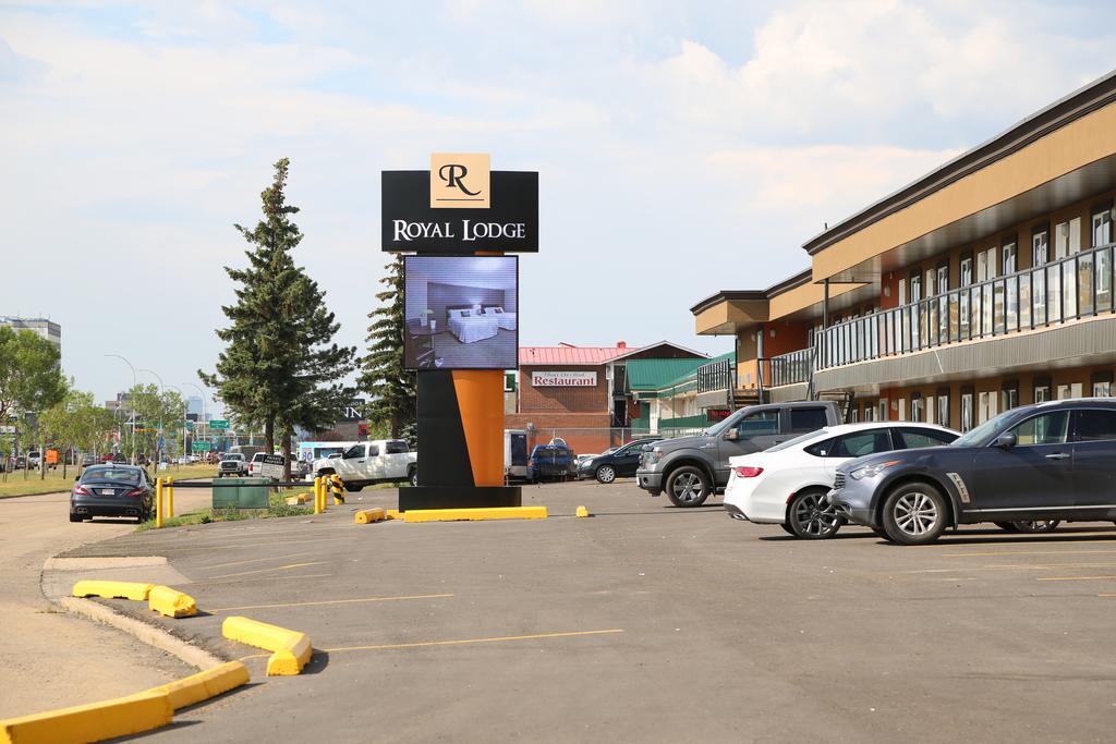 Royal Lodge Edmonton Exterior foto