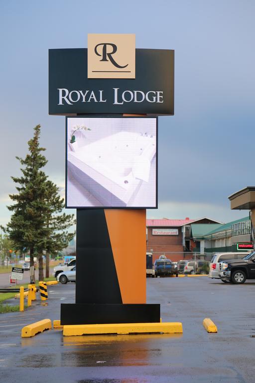 Royal Lodge Edmonton Exterior foto