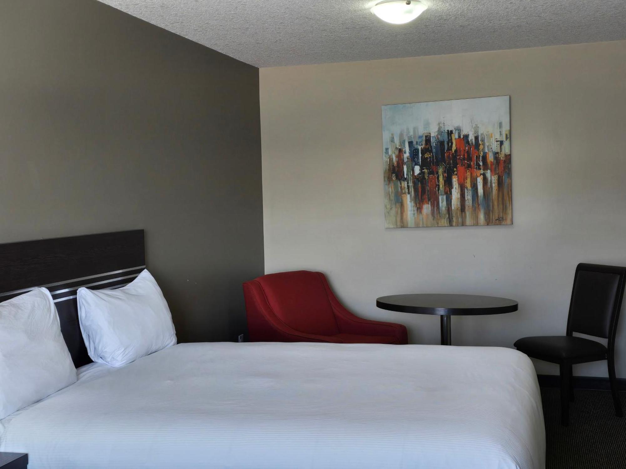 Royal Lodge Edmonton Exterior foto