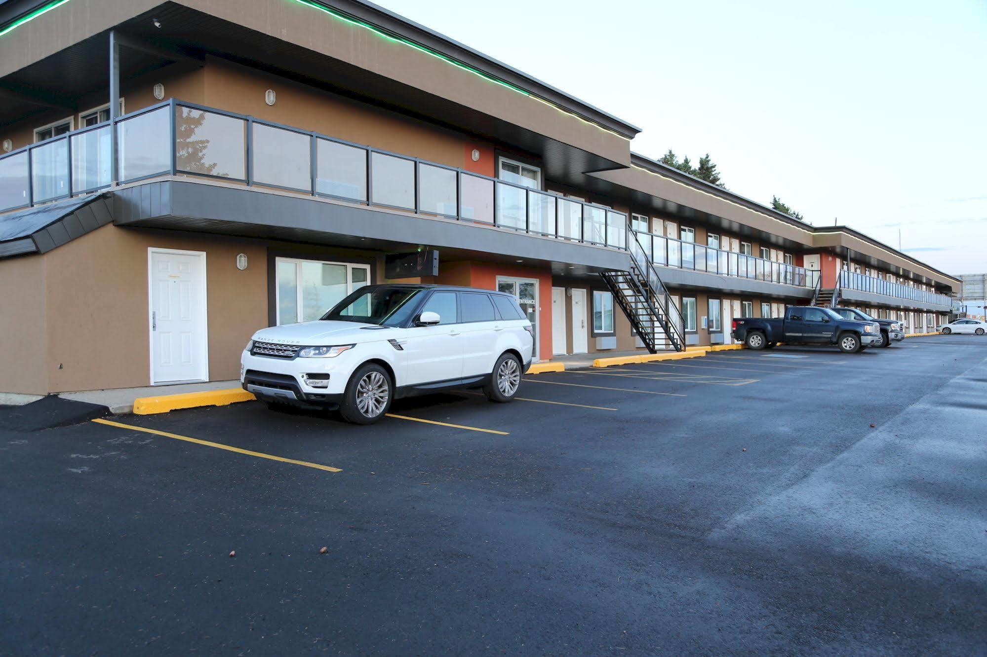 Royal Lodge Edmonton Exterior foto