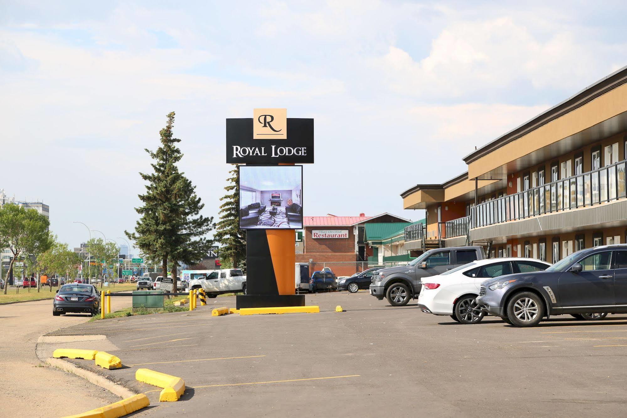 Royal Lodge Edmonton Exterior foto