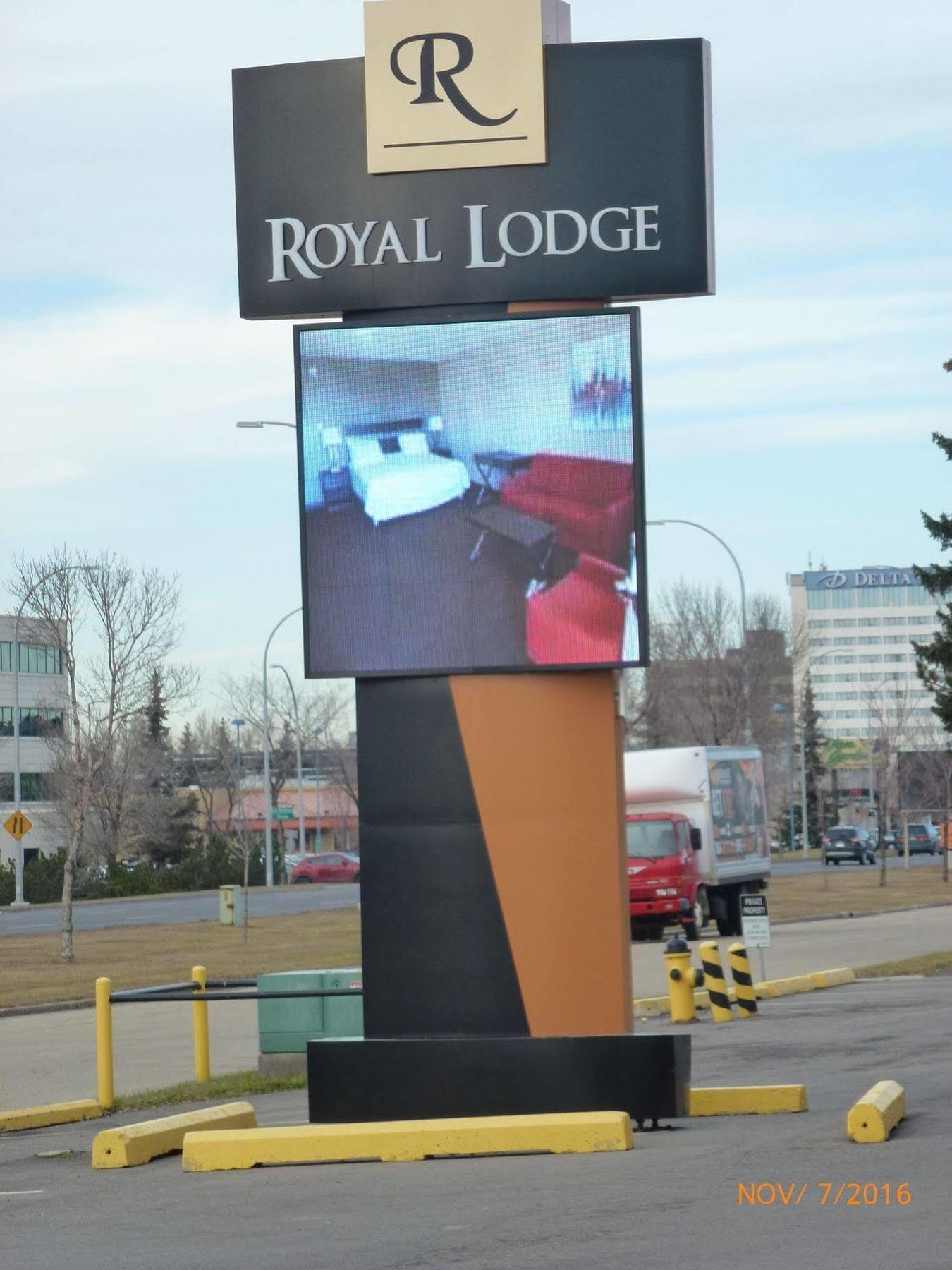 Royal Lodge Edmonton Exterior foto